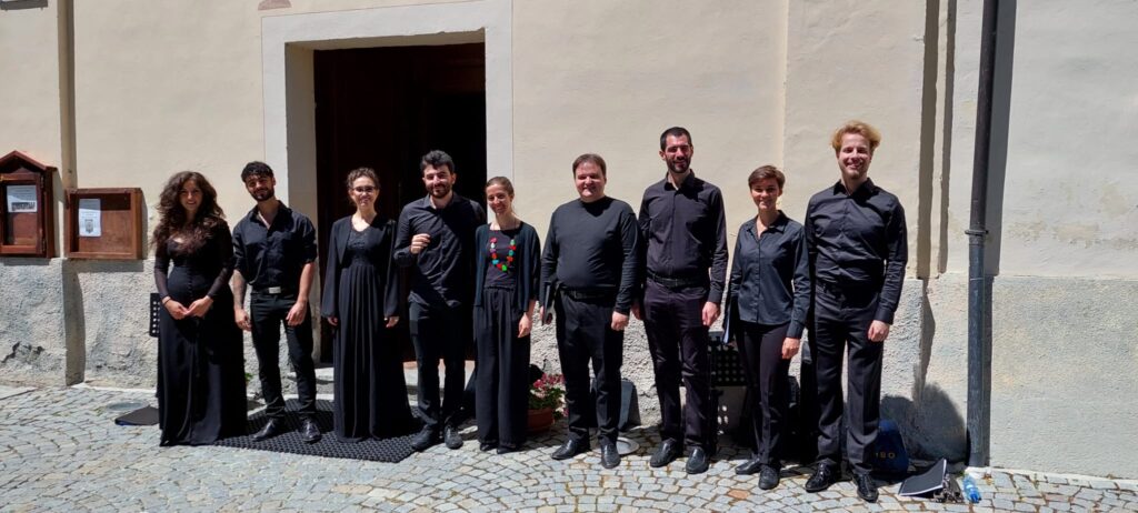 Novi Cantores Torino dopo il concerto del 2022 a Chamois